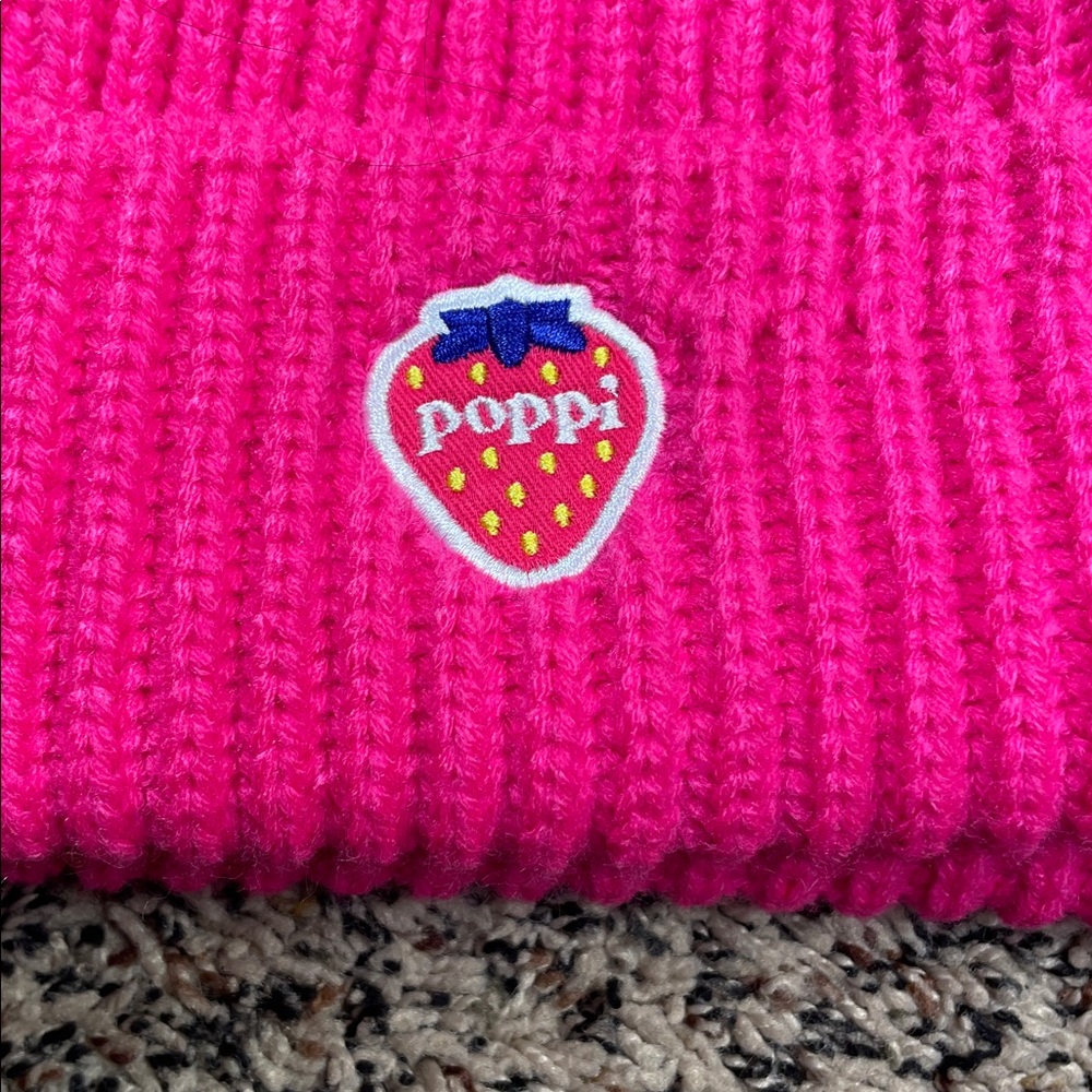 🆕 Poppi Knit Hot Pink Graphic Strawberry Beanie Womans OSFM | NWT - Picture 2 of 4